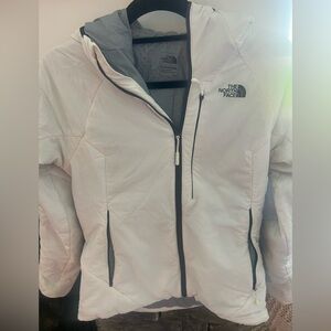 The North Face Ventrix jacket - white - size S